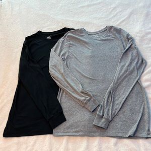 2 Nike men’s long sleeve shirts! Bundle!